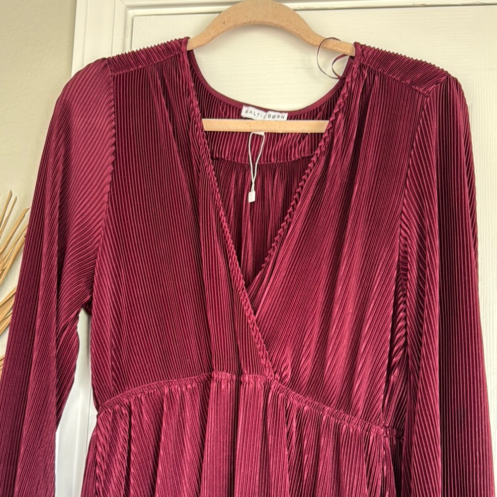 Baltic Born Burgundy Long Sleeve V-Neck Gown - Picture 2 of 5